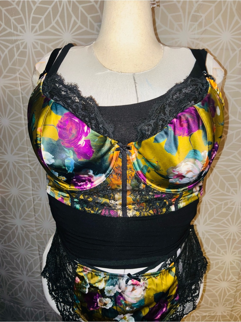 Stretch Satin French Balconette Longline Bra Size 42DDD - Picture 6 of 10